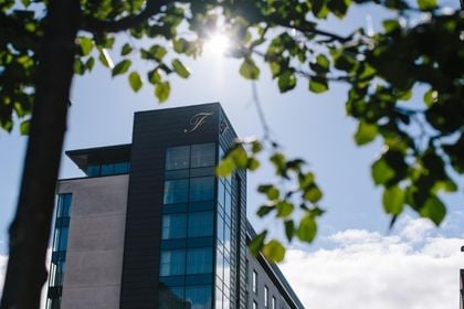420 x 250 Fitzwilliam Hotel Exterior