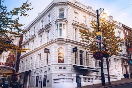 420 x 280 Shipquay Hotel Exterior
