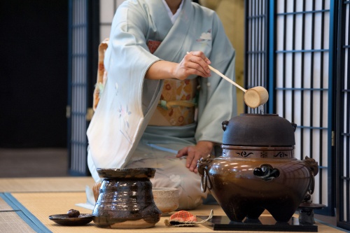 500 x 333 Tea ceremony Japan 1