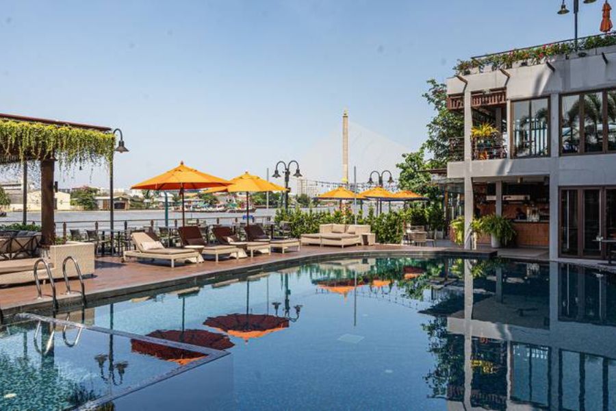 Hotel Riva Surya Pool