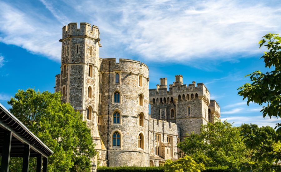 900 x 550 Windsor Castle