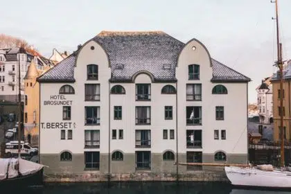 Hotel Brosundet 420x280