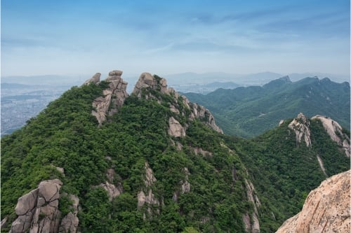 Seoul: Borders or Peaks image 2