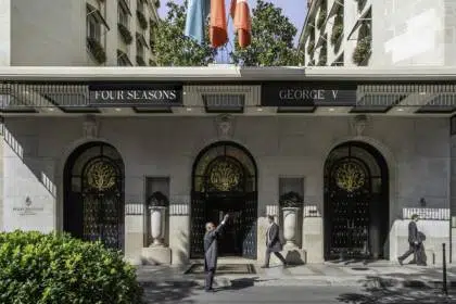 George V, Four Seasons 420 x 280)